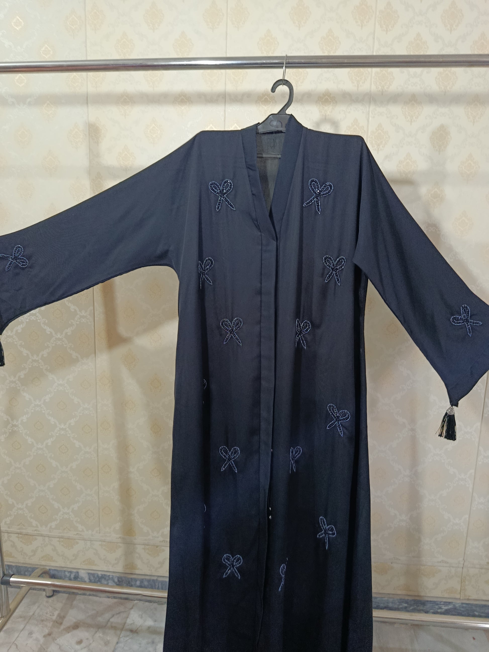 Black Cut Bow Abaya