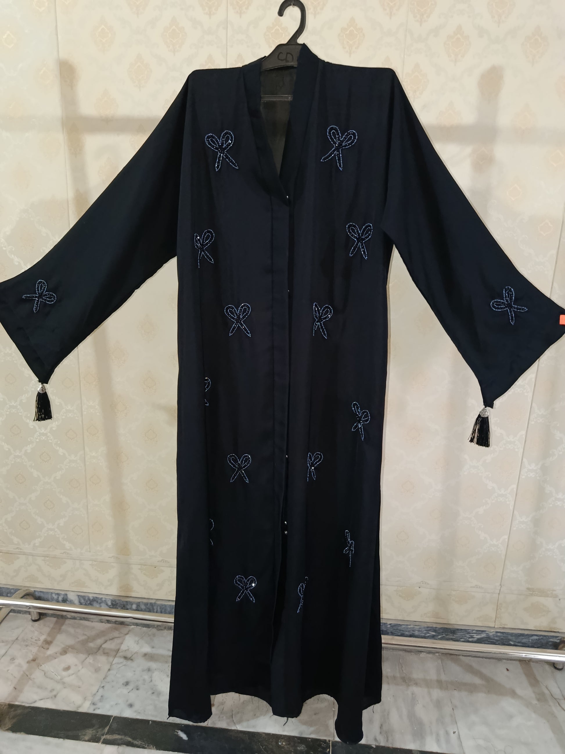 Black Cut Bow Abaya
