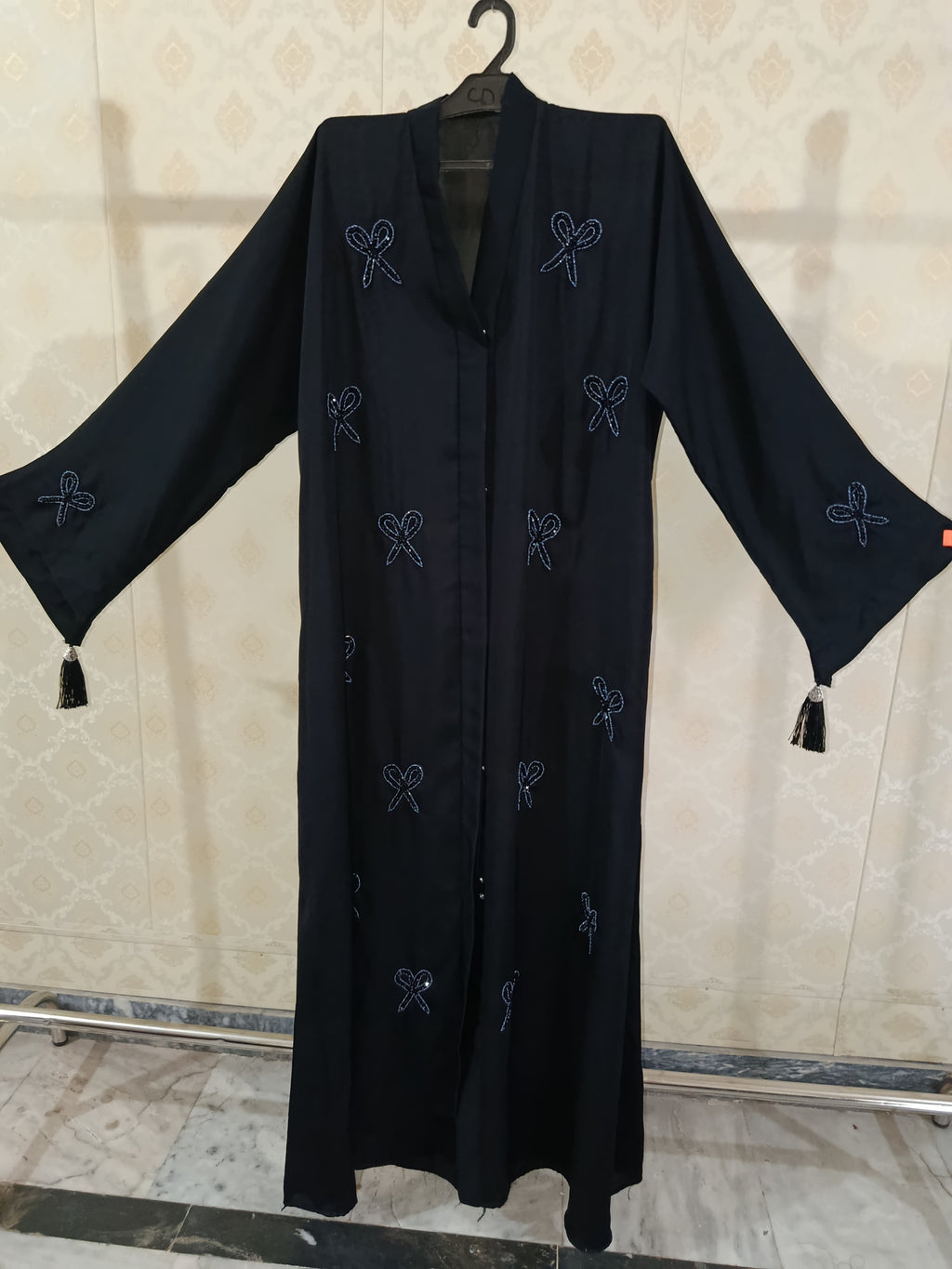 Black Cut Bow Abaya